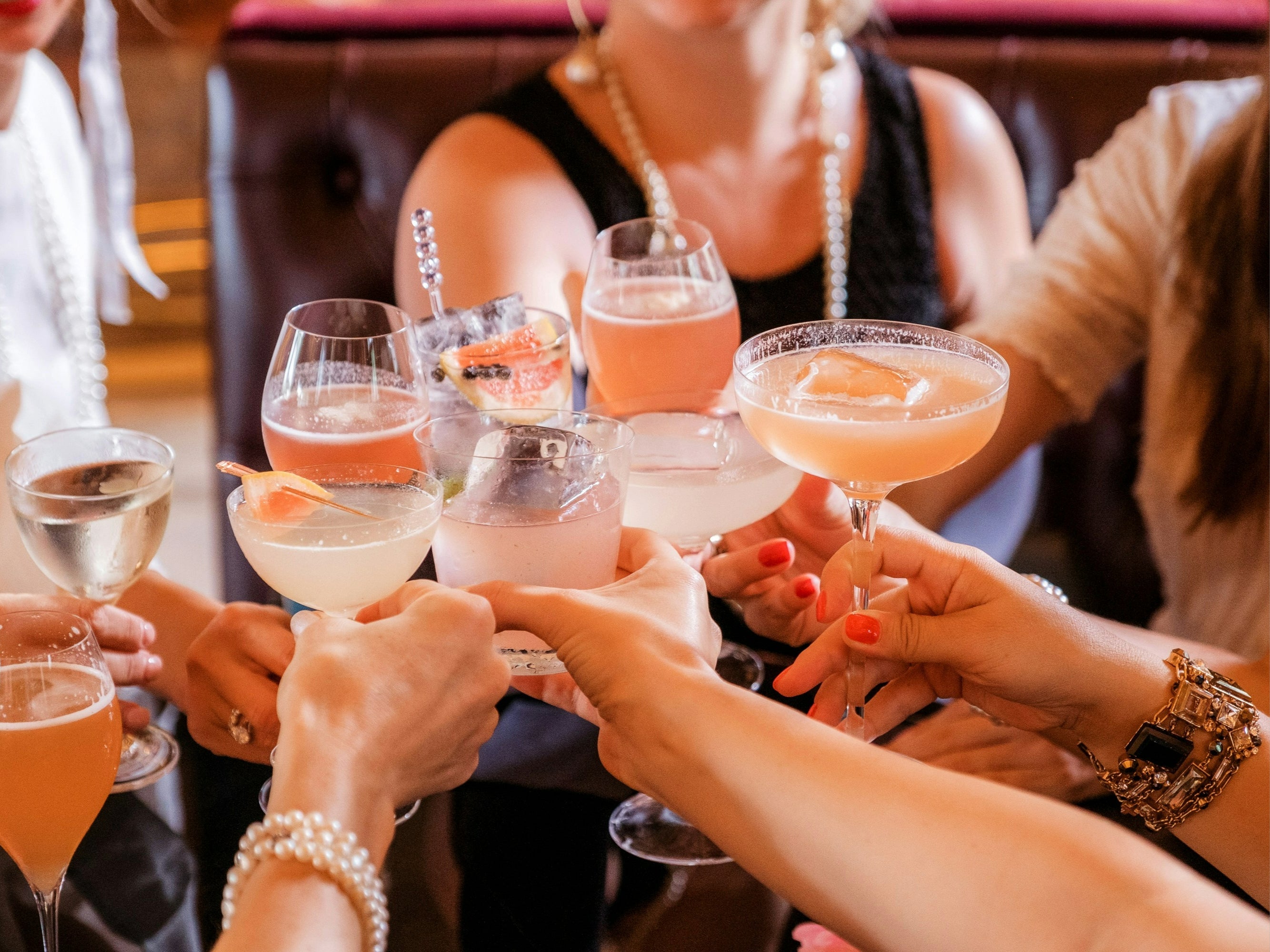 Top 5 essentials when planning a cocktail party