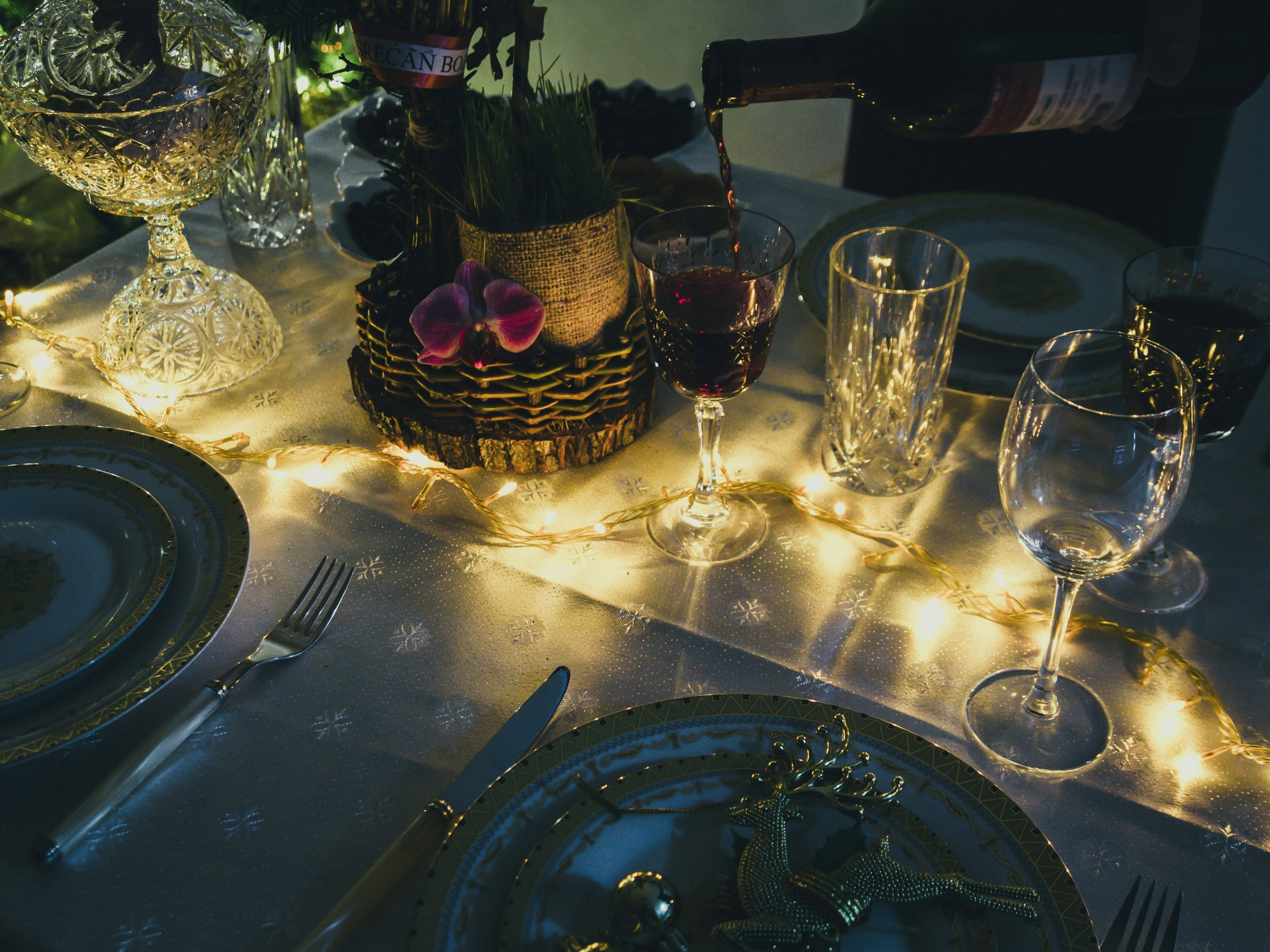 Top tips for decorating your Christmas dinner table