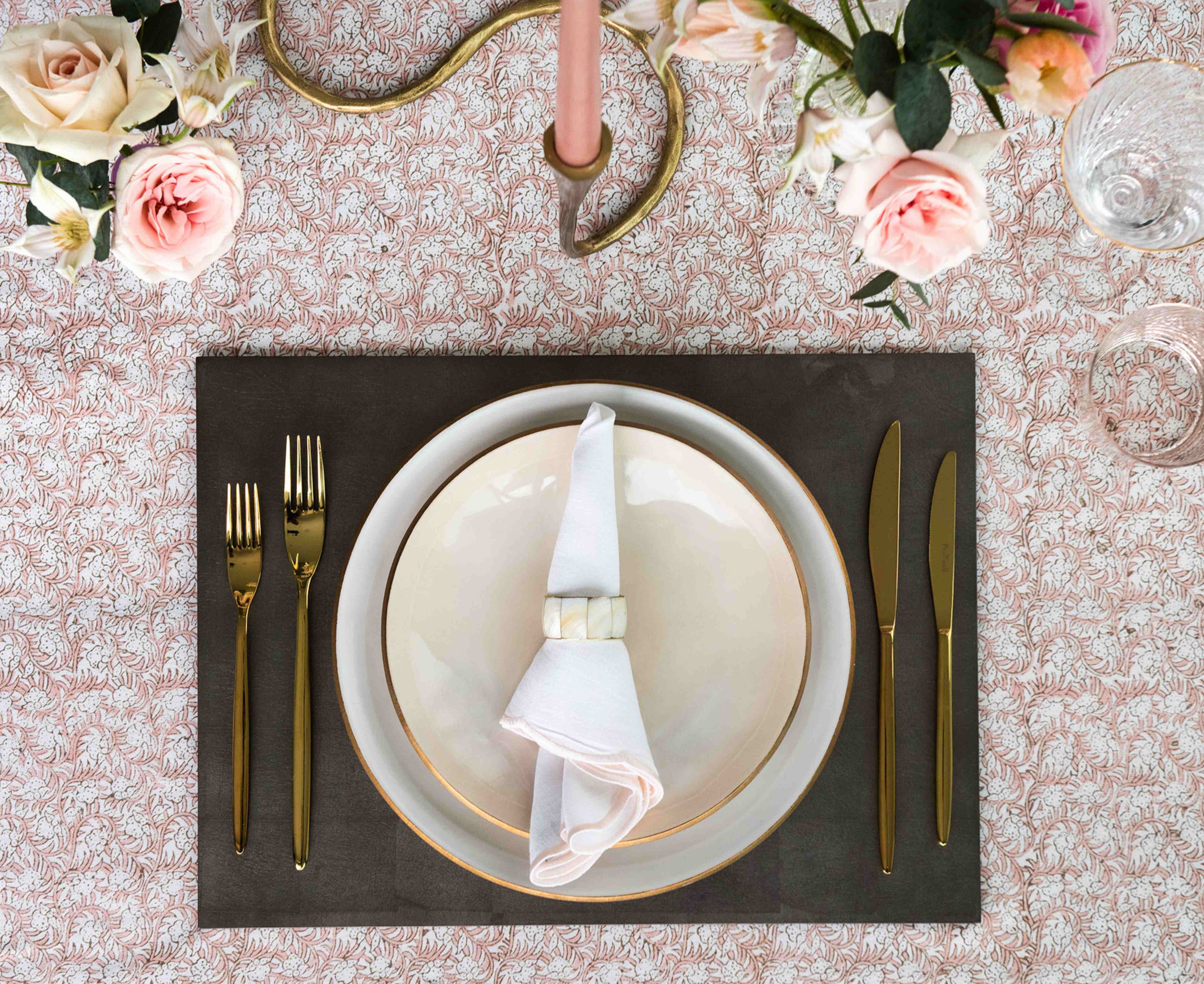 Silver Leaf Grand Placemat - Taupe